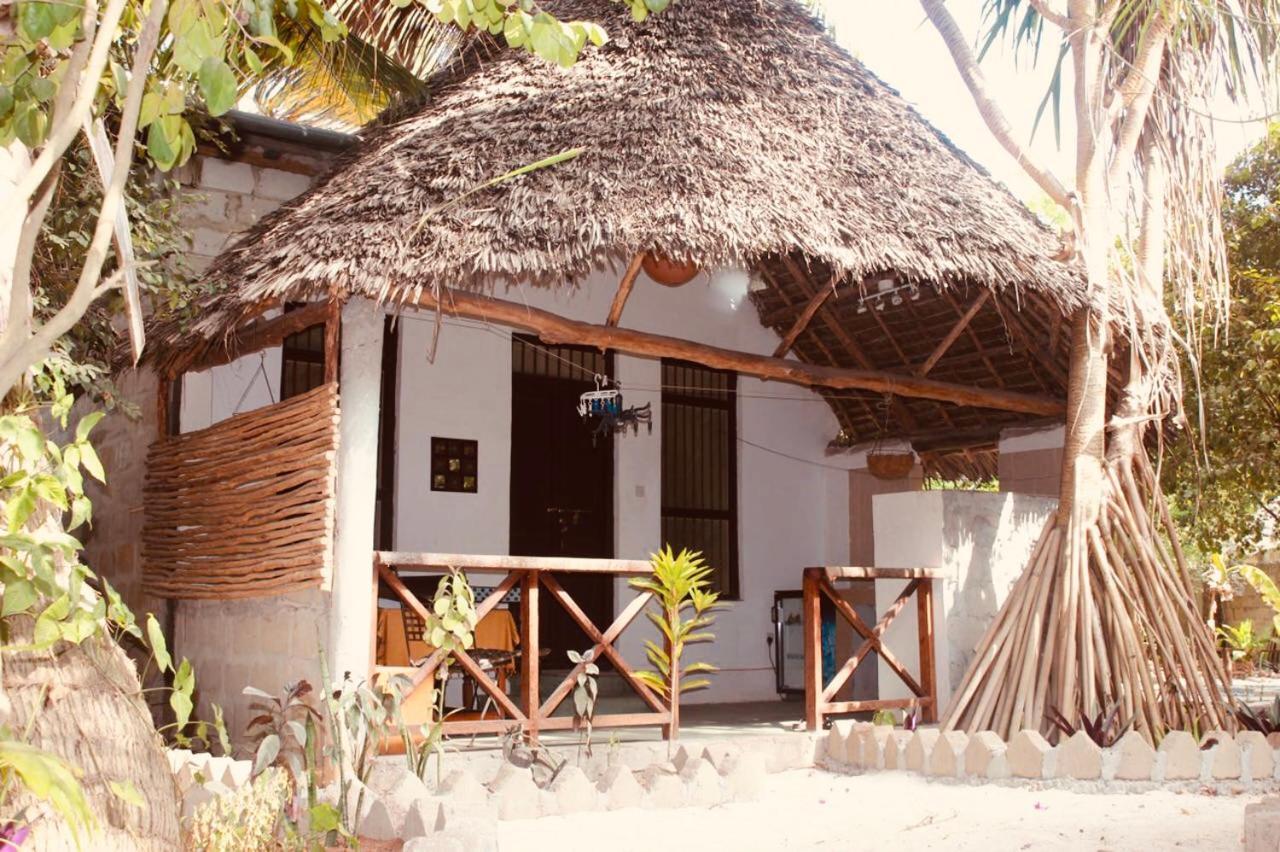 Hotel Casa Umoja Nungwi Esterno foto