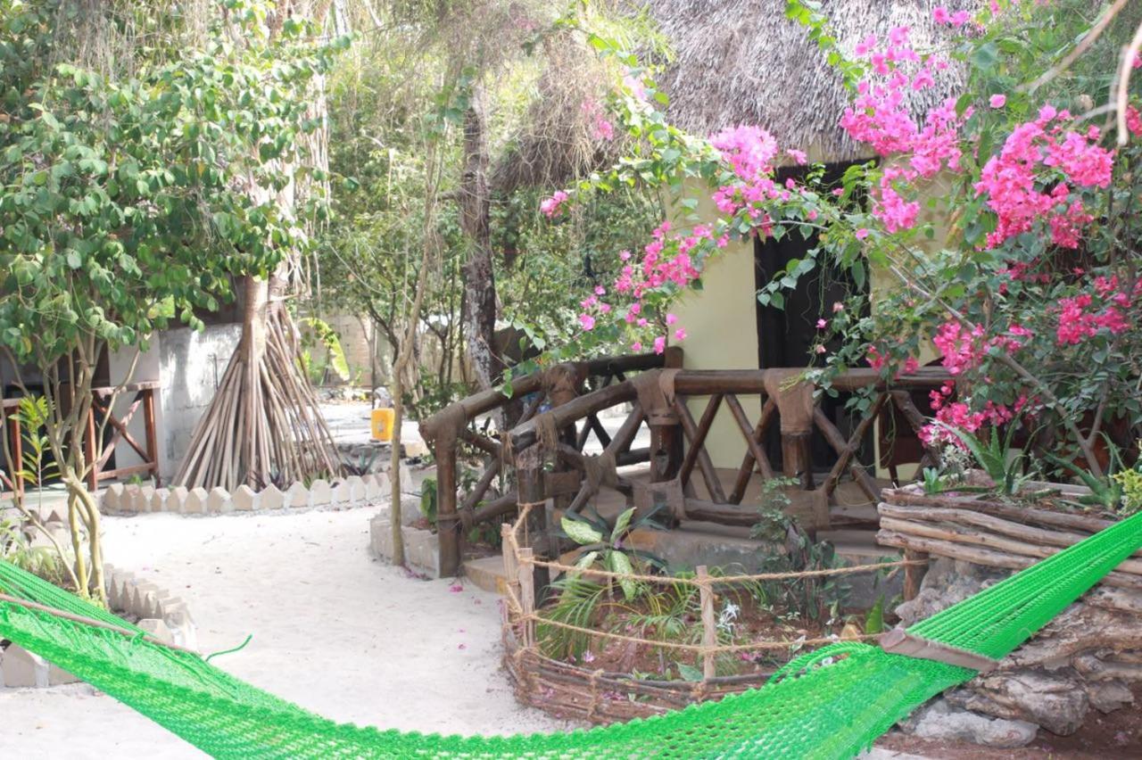 Hotel Casa Umoja Nungwi Esterno foto